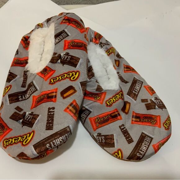 HERSHEY'S Sock Slippers For KIds, Reese's Peanut Butter Cup Candy Bar Print - Picture 3 of 5